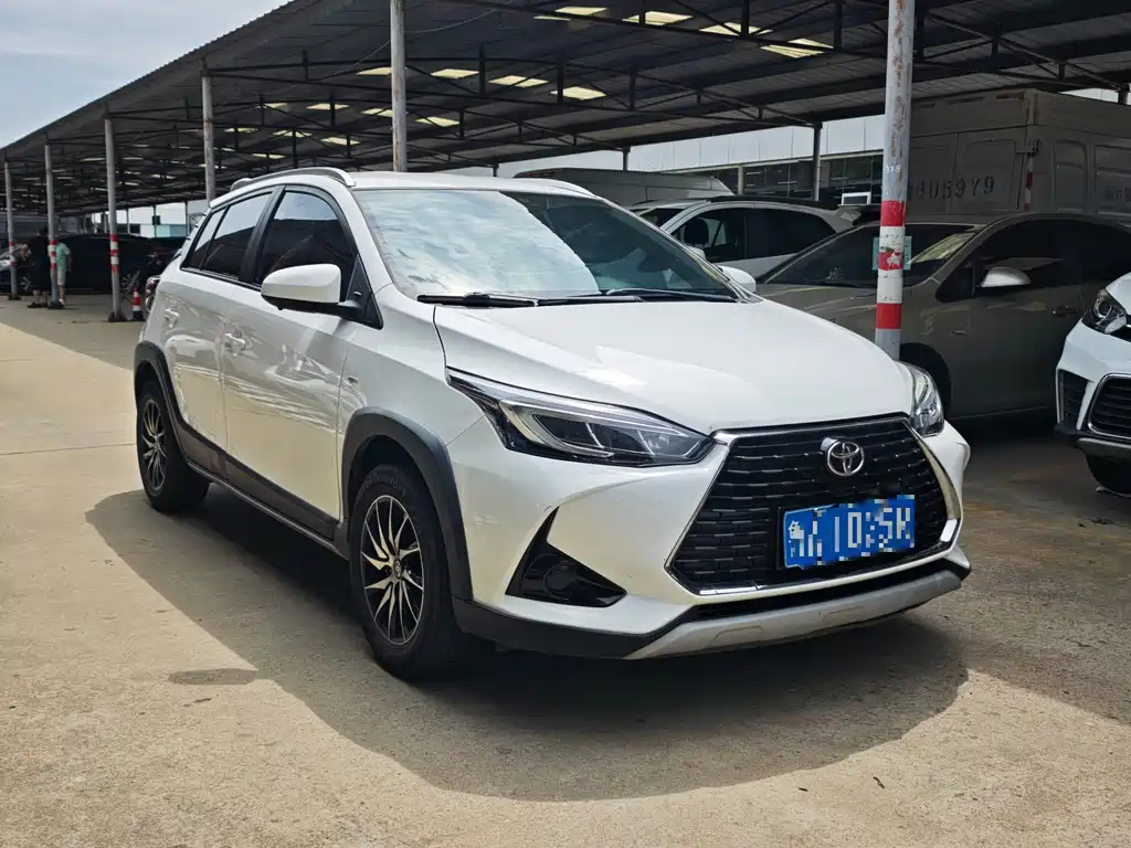 Toyota Yaris L — миниатюра 3
