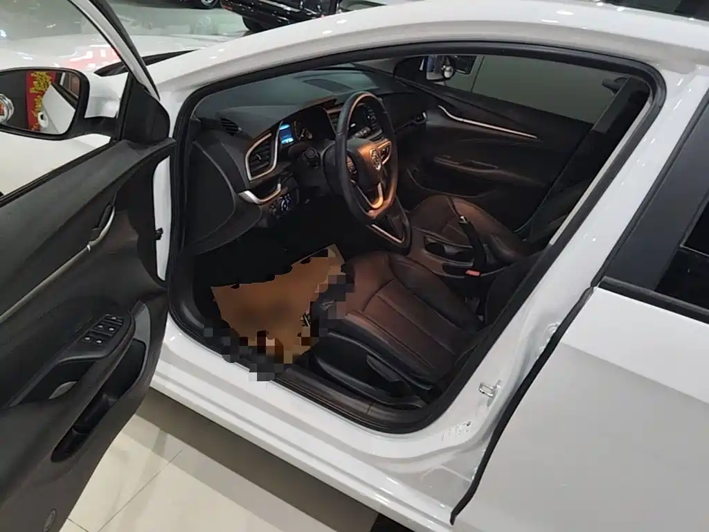 Buick Excelle — миниатюра 16
