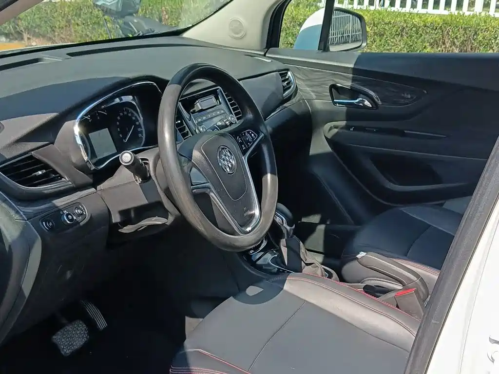 Buick Encore — миниатюра 9