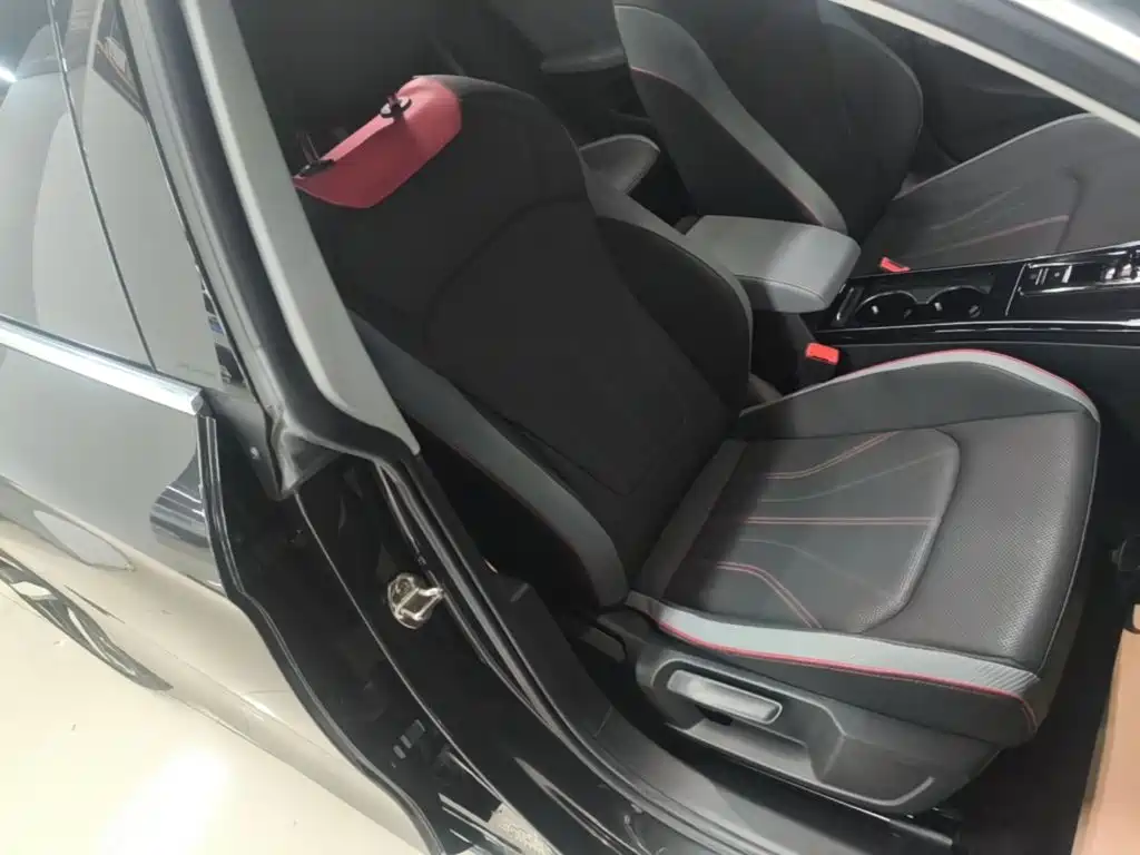 Volkswagen Lamando — миниатюра 25