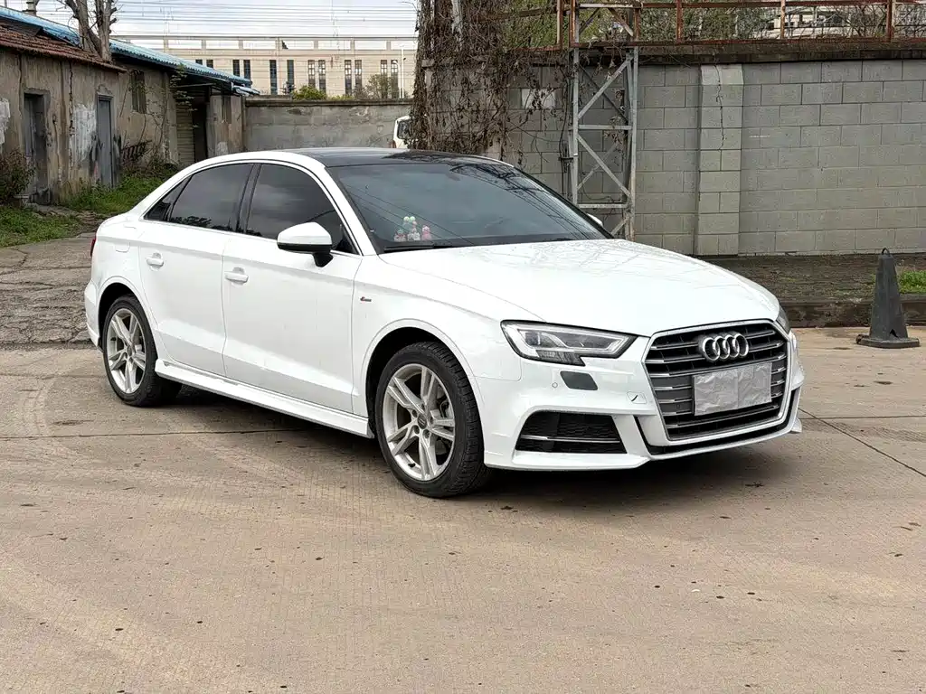 Audi A3 2020 Limousine 35 TFSI Fashion VI