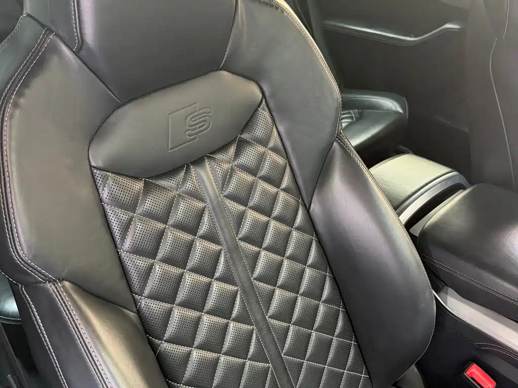 Audi Q8 — миниатюра 9