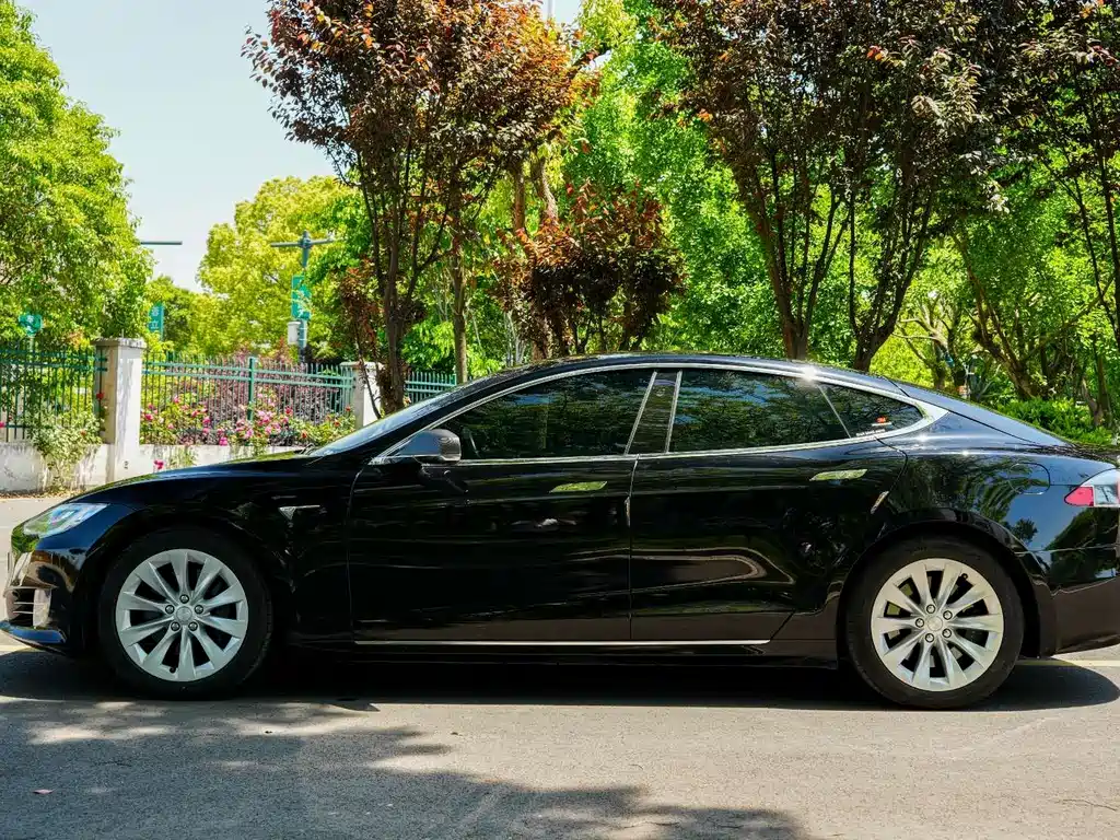 Tesla Model S 2017 Model S 75D