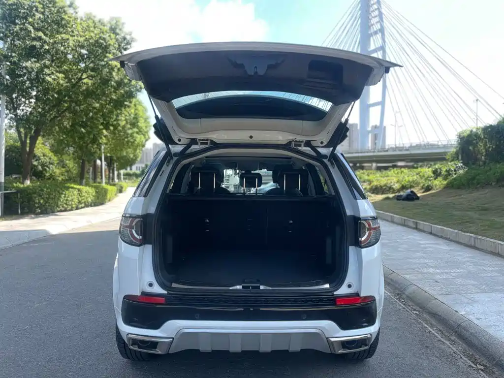 Land Rover Discovery Sport — миниатюра 17
