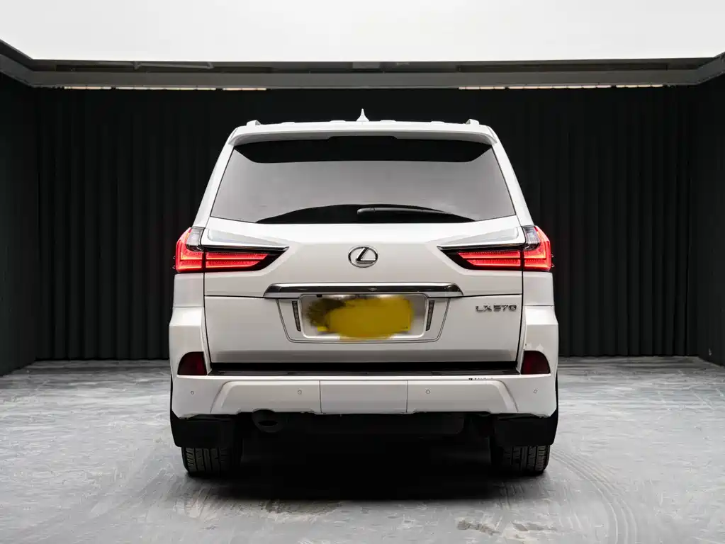 Lexus LX — миниатюра 4