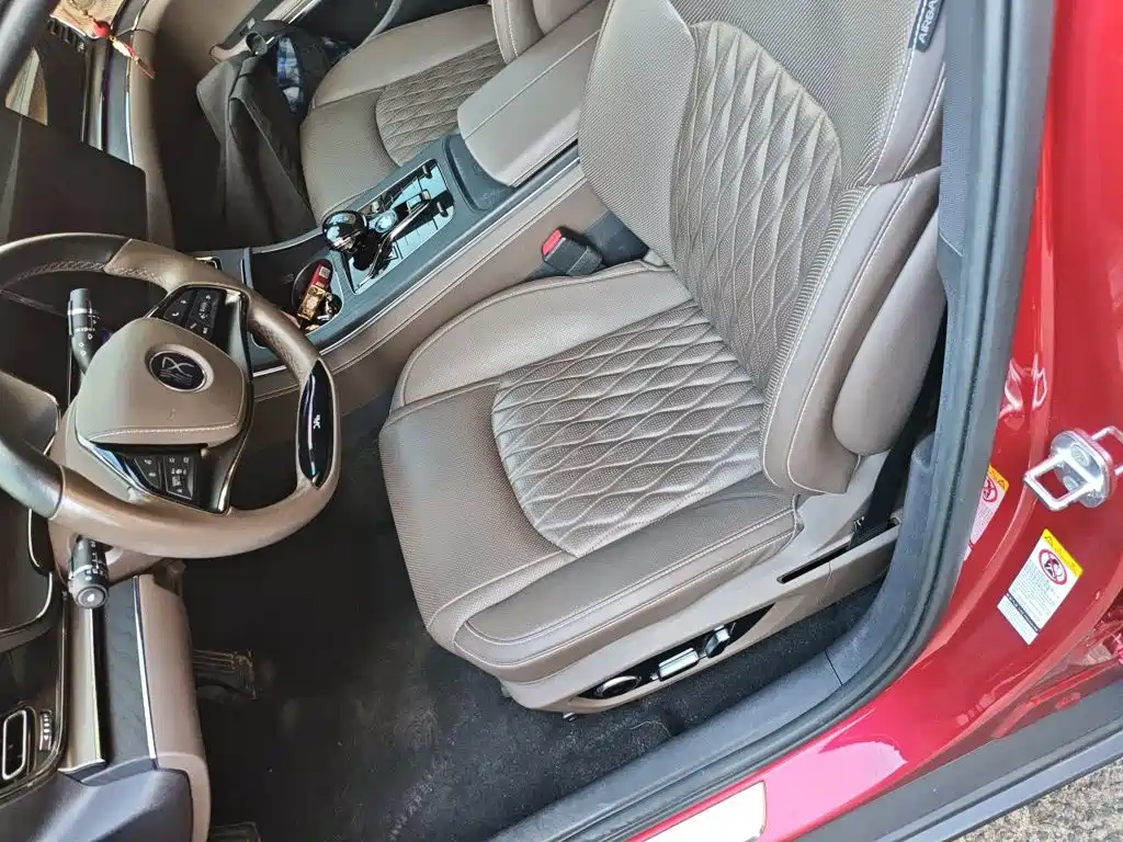 BYD Han — миниатюра 8