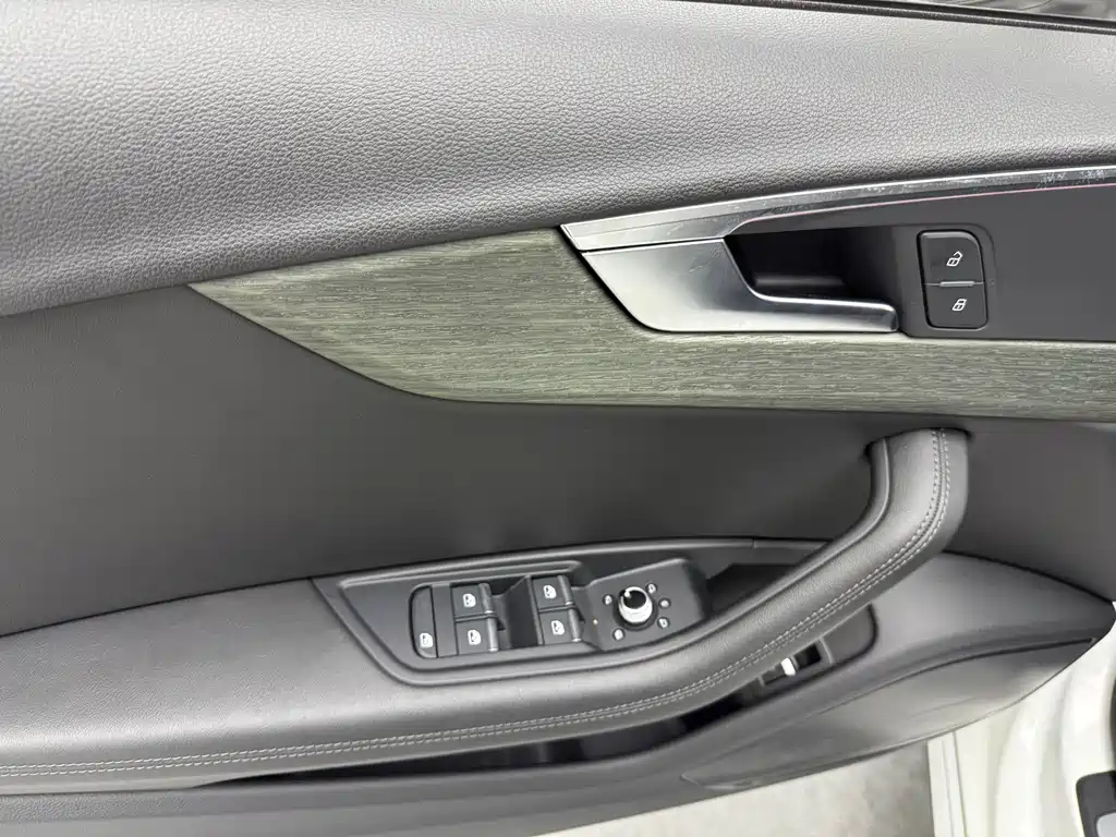 Audi A4L — миниатюра 8