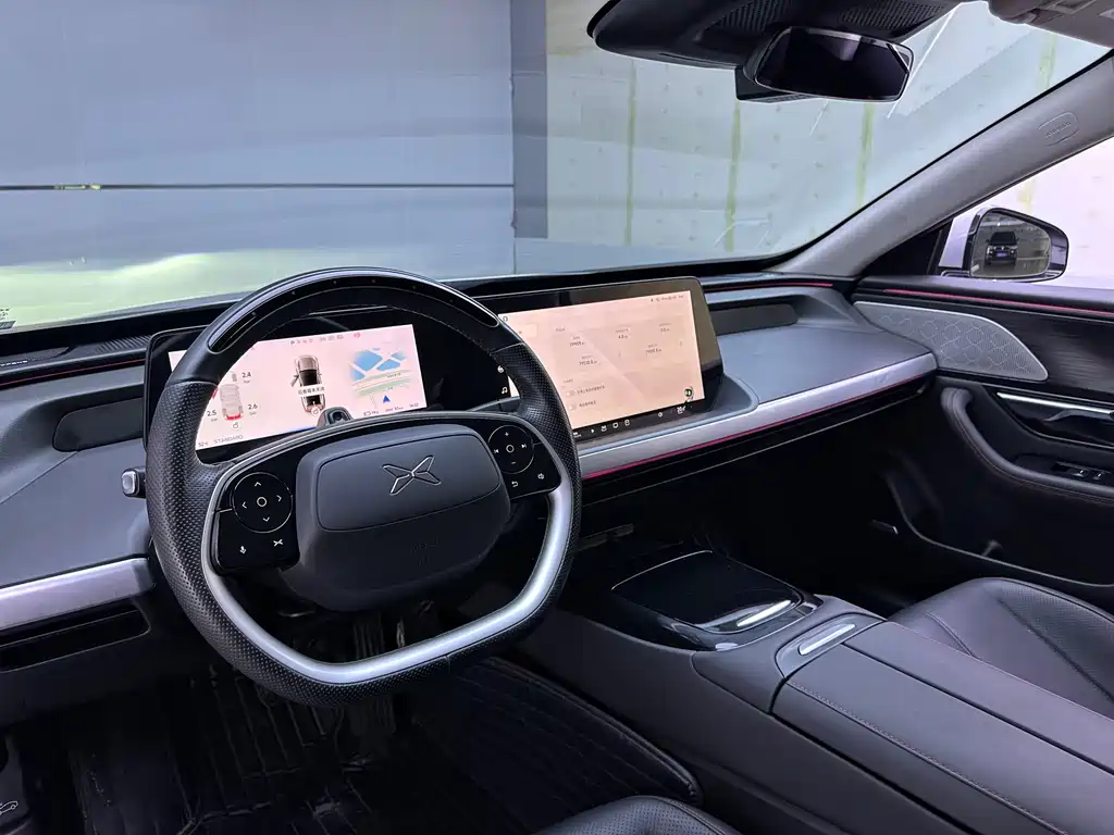 XPeng P7 — миниатюра 10