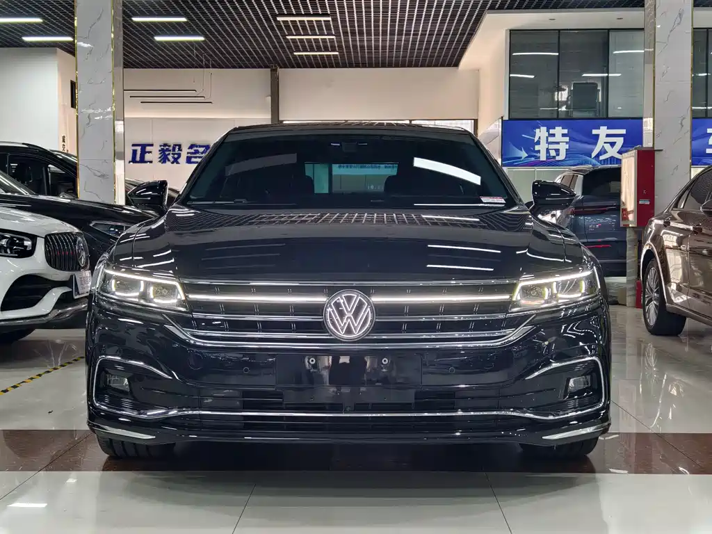 VOLKSWAGEN HUIANG