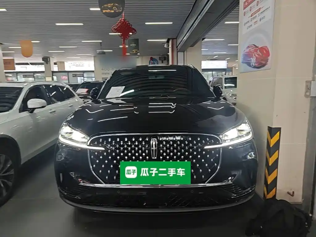 Lincoln Aviator — миниатюра 3