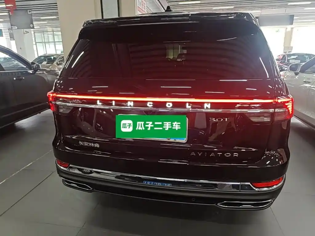 Lincoln Aviator — миниатюра 6