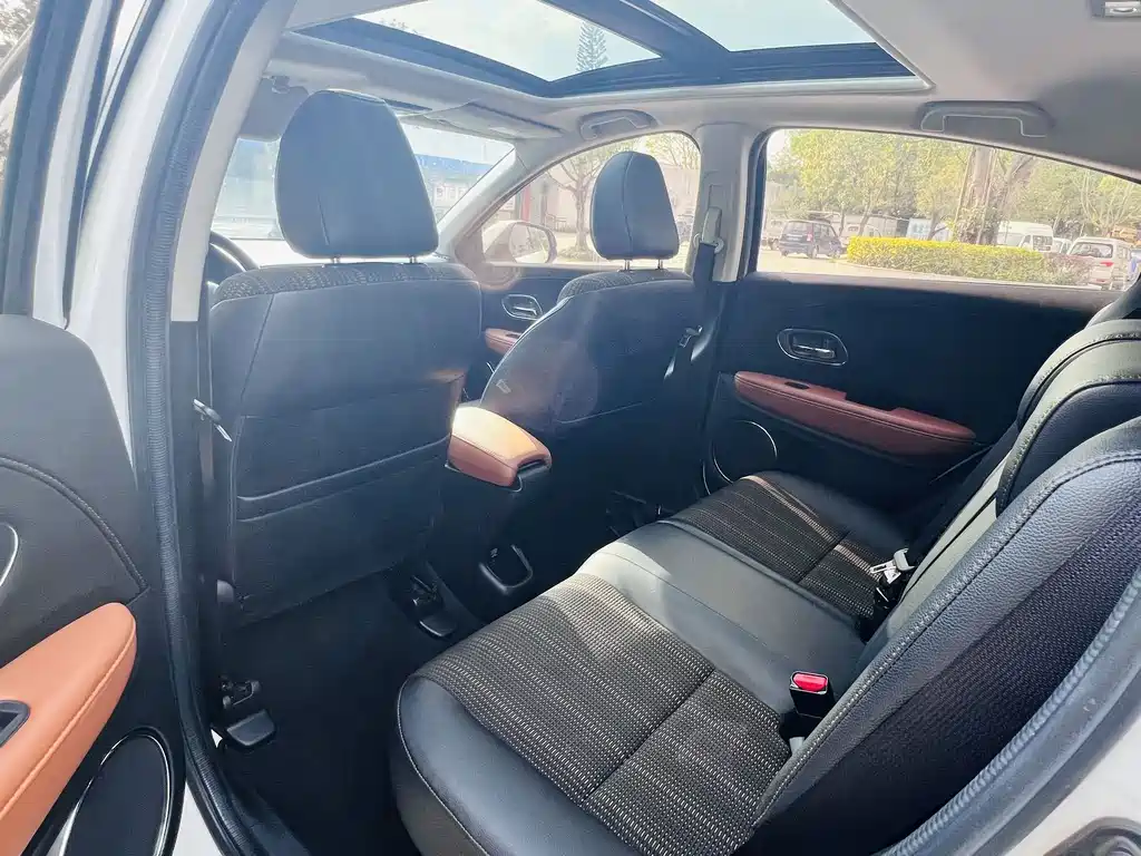 Honda Vezel — миниатюра 9