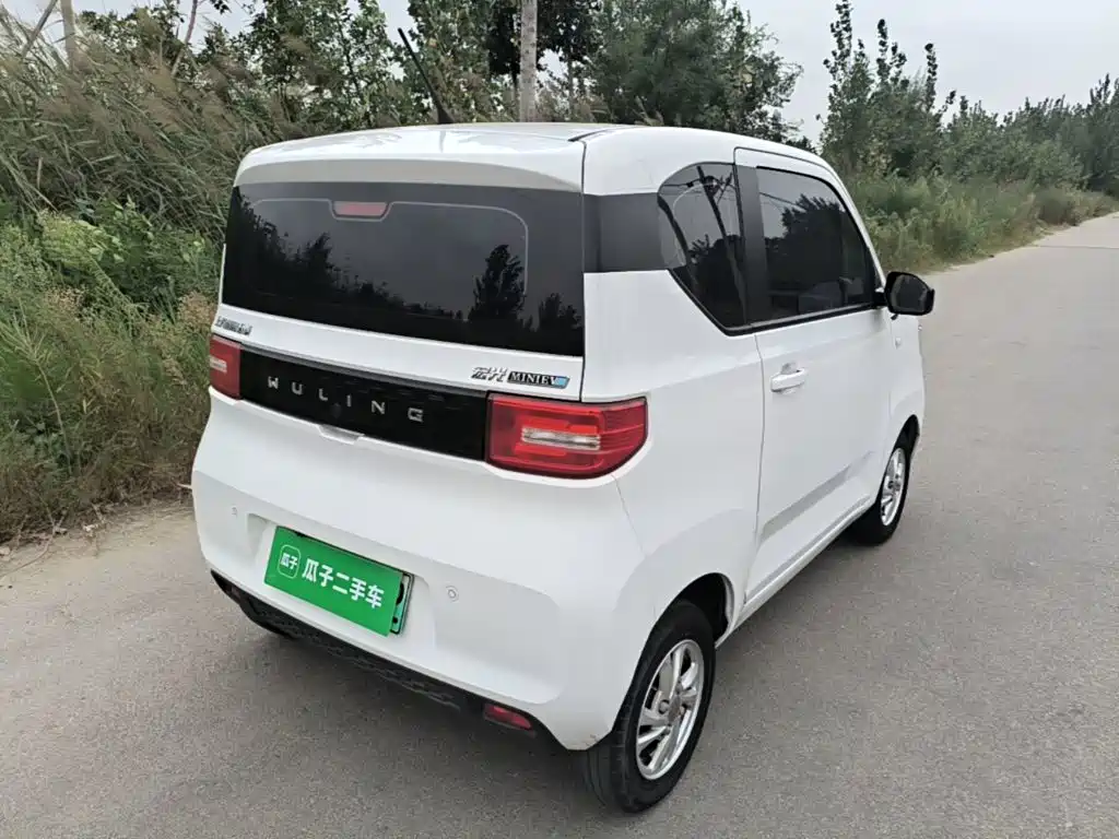 Wuling MINIEV — миниатюра 7