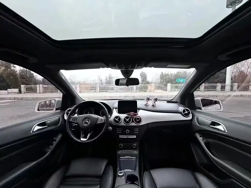 MERCEDES-BENZ B CLASS