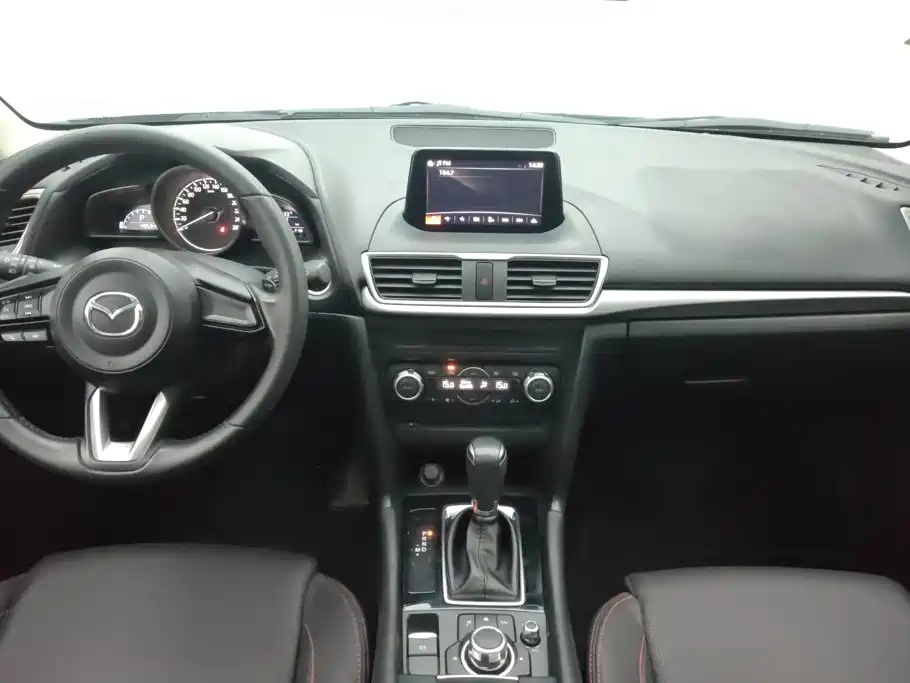 Mazda 3 Axela — миниатюра 12