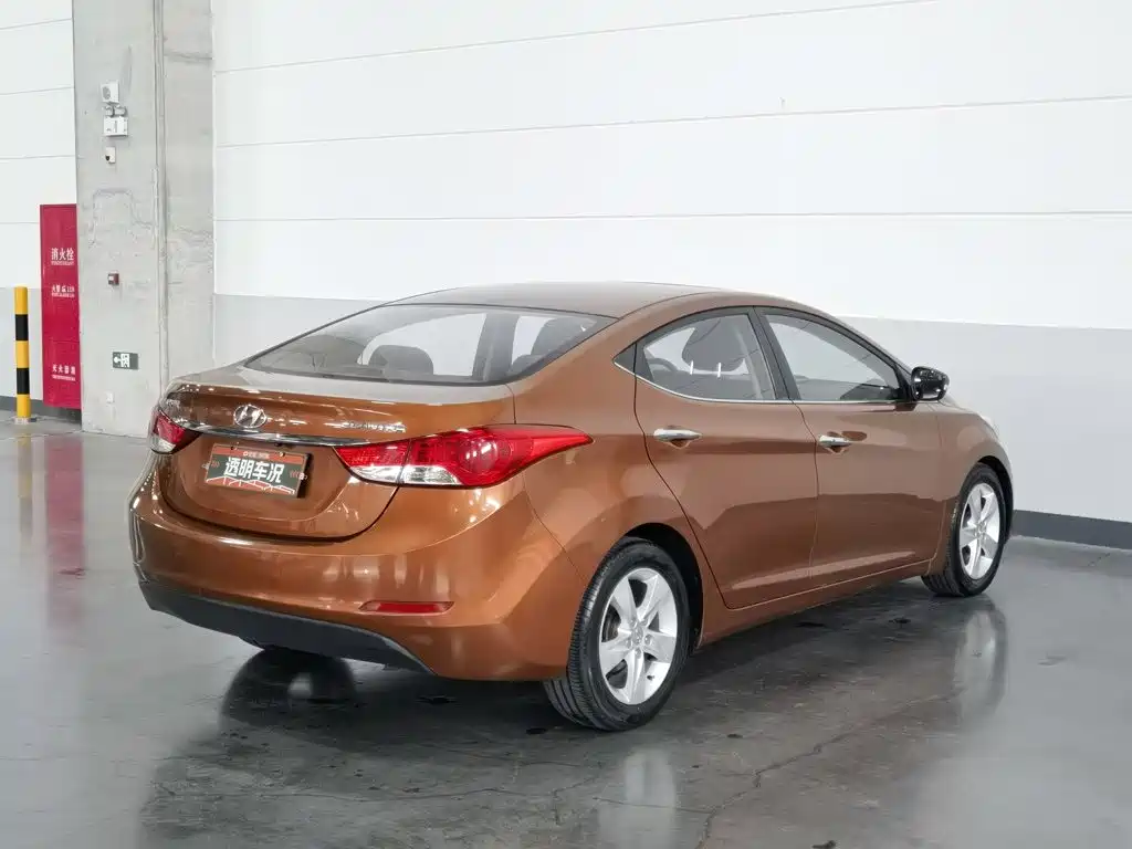 Hyundai Elantra Langdong — миниатюра 2