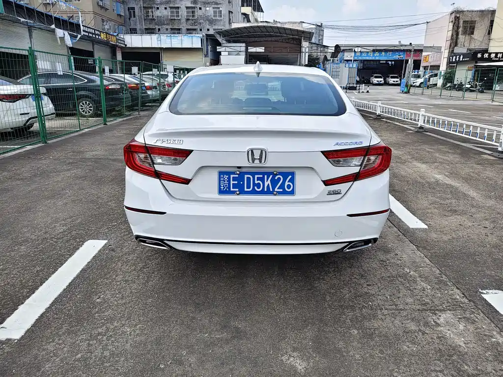 Honda Accord — миниатюра 14