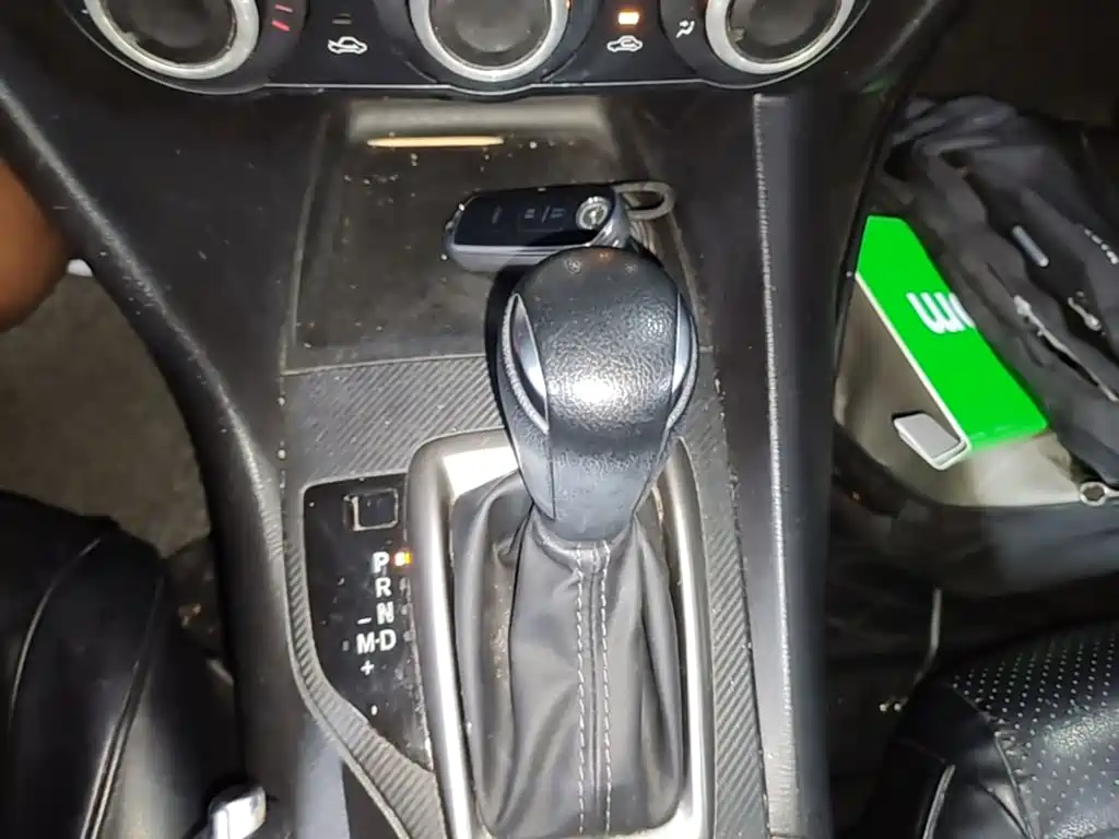 Mazda 3 Axela — миниатюра 14