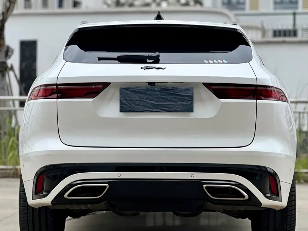 Jaguar F-PACE — миниатюра 5