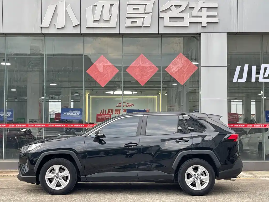 Toyota RAV4 — миниатюра 3