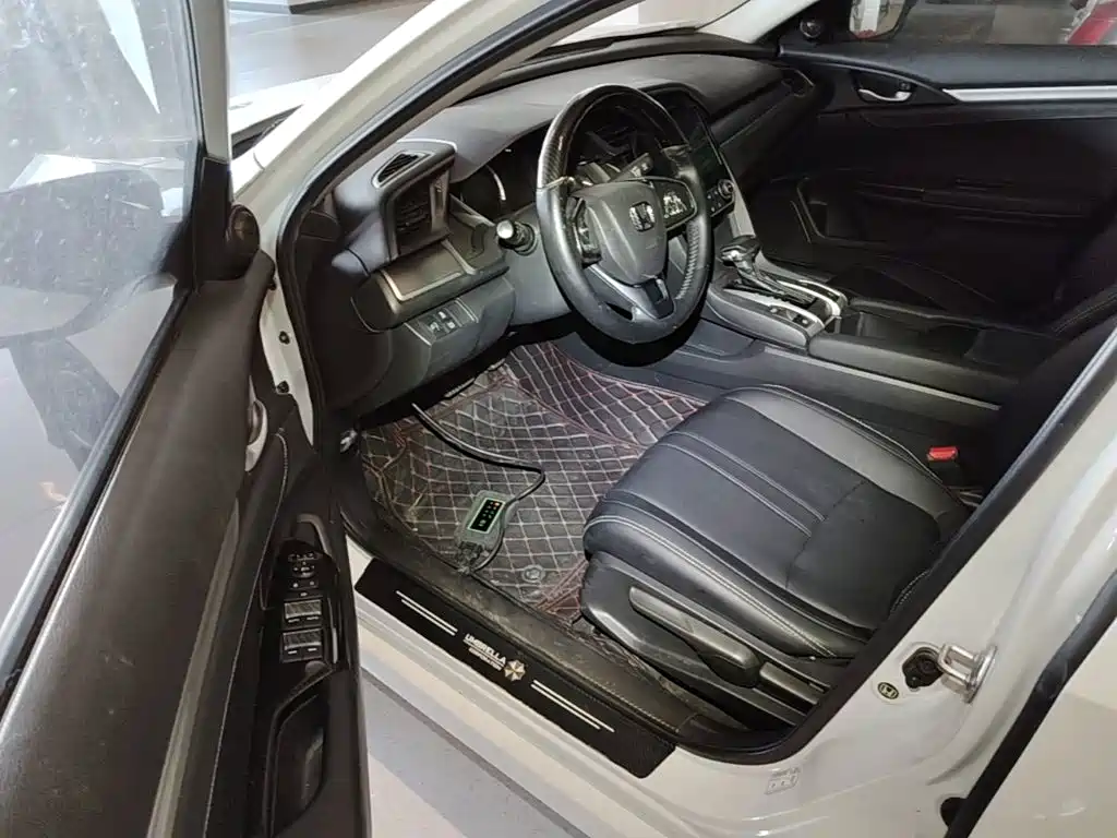 Honda Civic — миниатюра 16