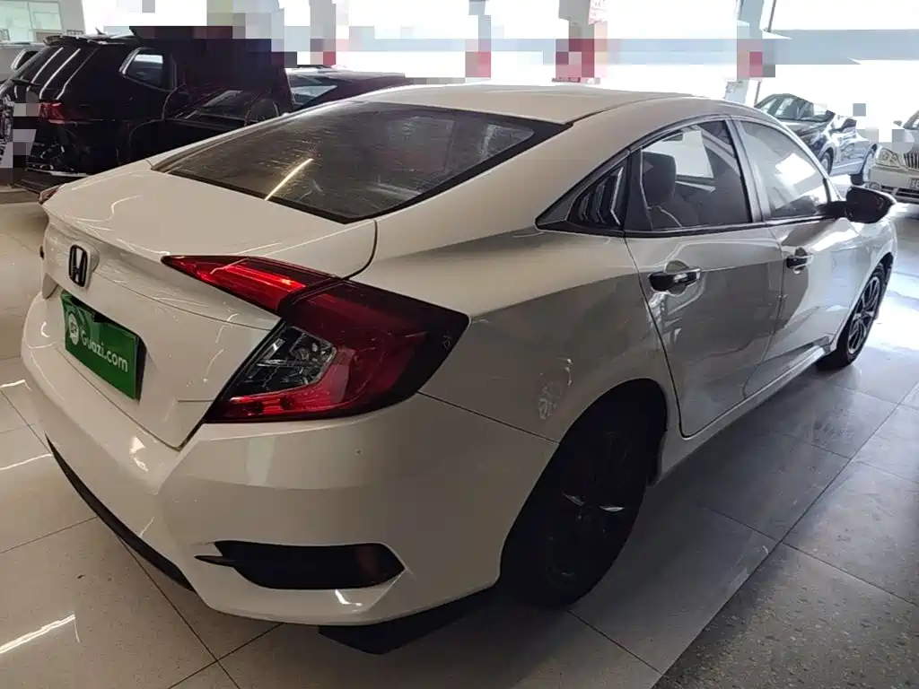 Honda Civic — миниатюра 7