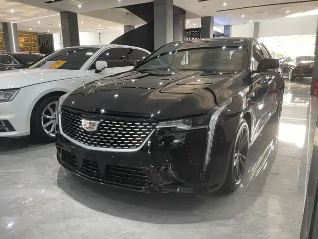 CADILLAC CT4