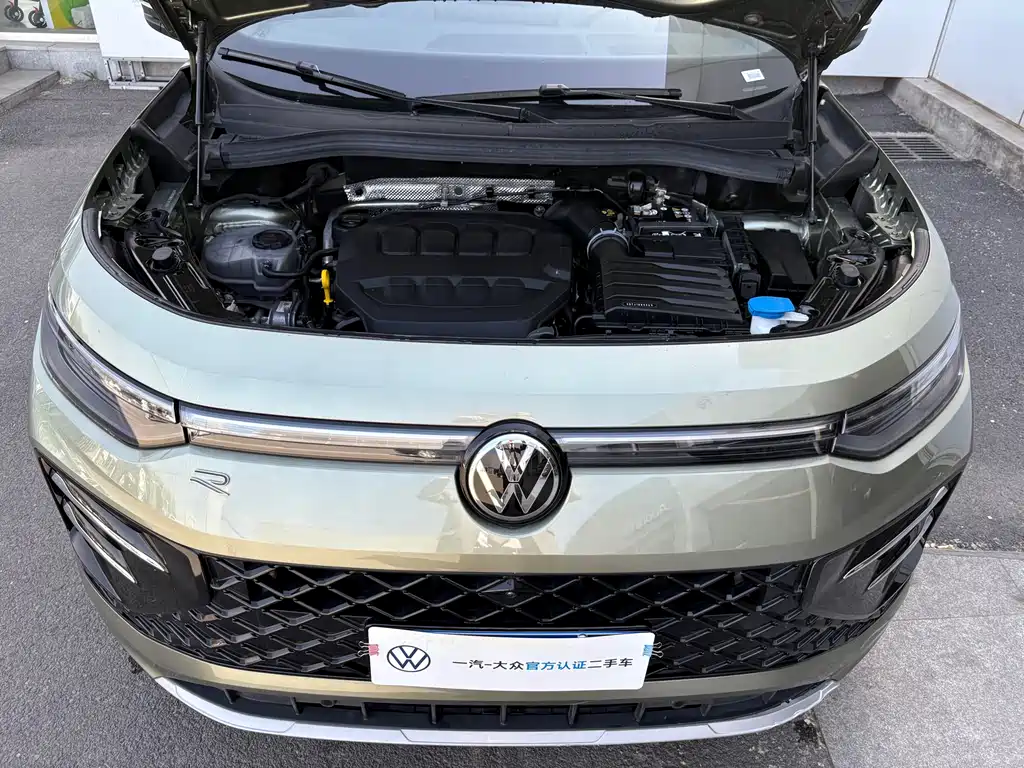 Volkswagen Tayron 2025 L 380TSI Luxury Easy