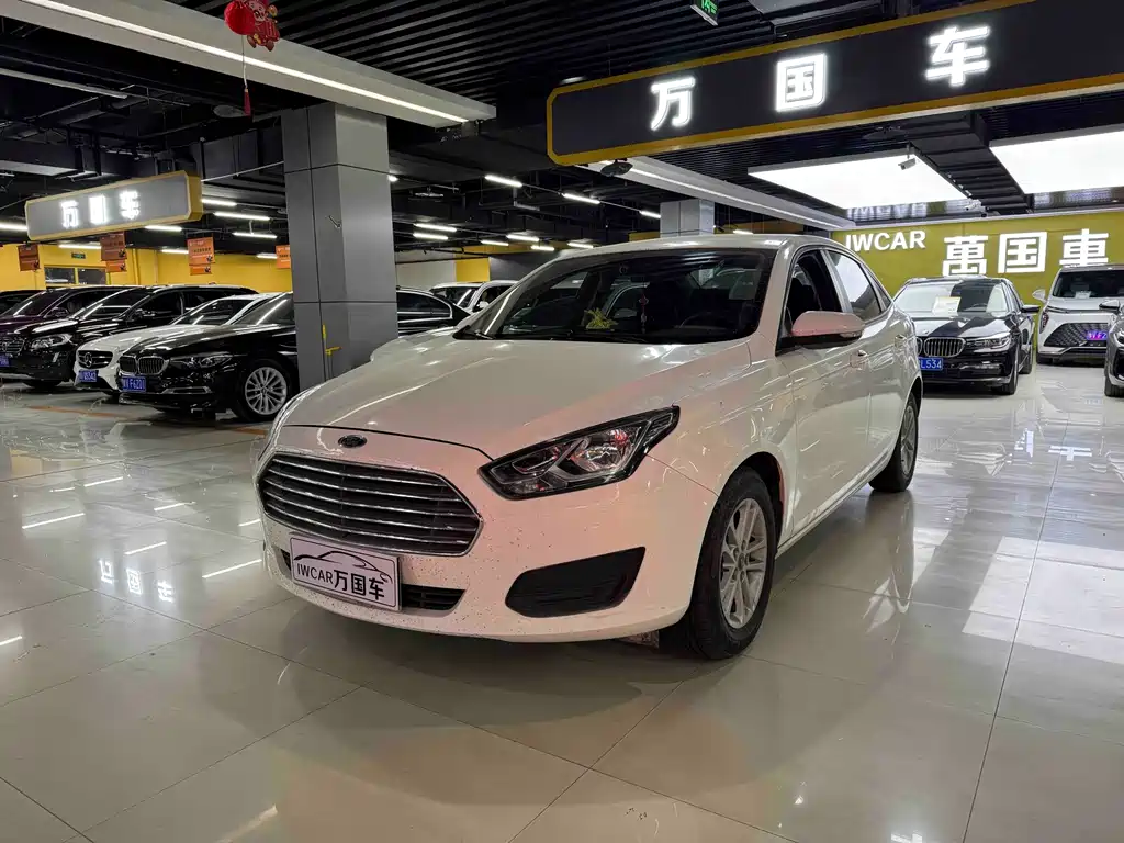 Ford Escort 2019 1.5L AT VI