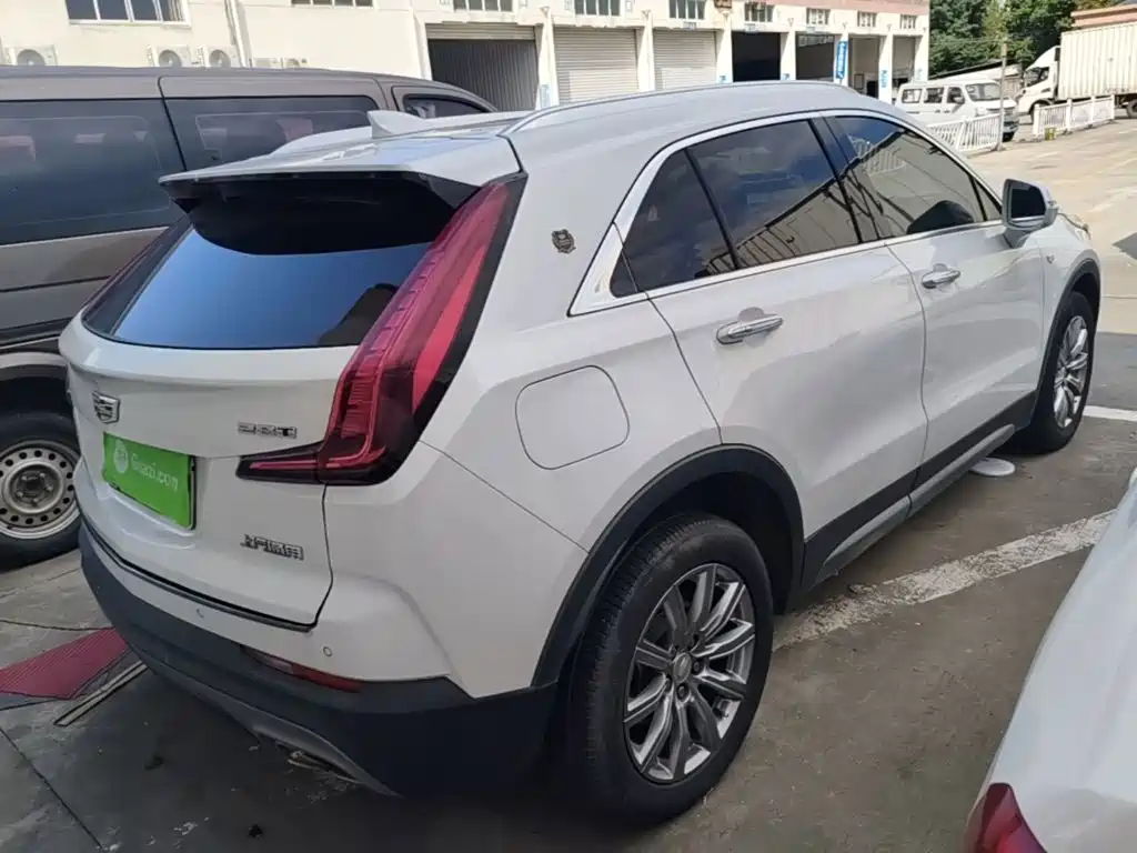 Cadillac XT4 — миниатюра 7