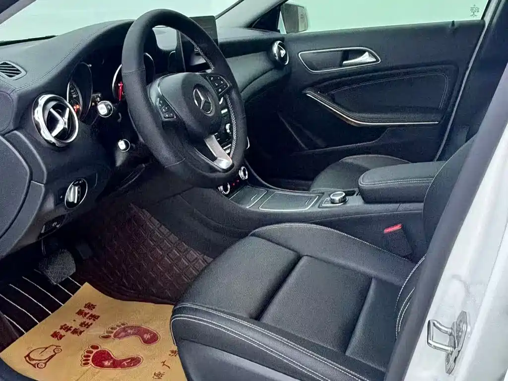 Mercedes-Benz GLA — миниатюра 8