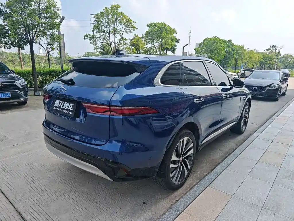 Jaguar F-PACE — миниатюра 8