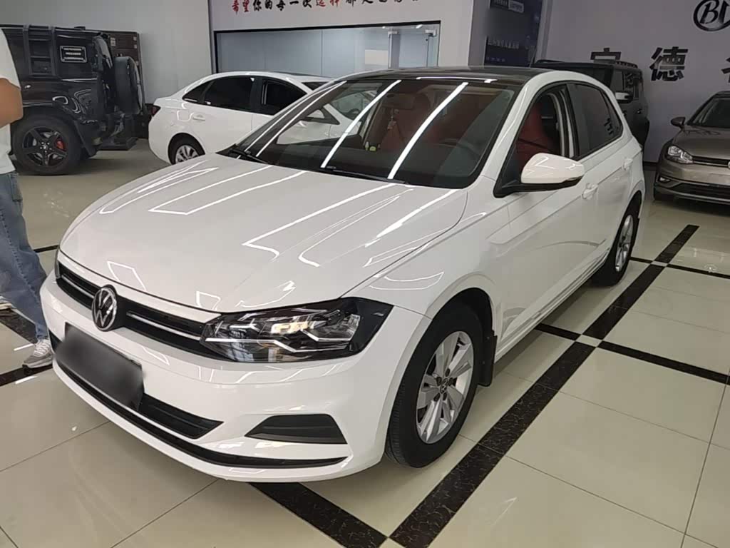 Volkswagen Polo 1.5 л 2021 г. Белый, пробег 40700 км