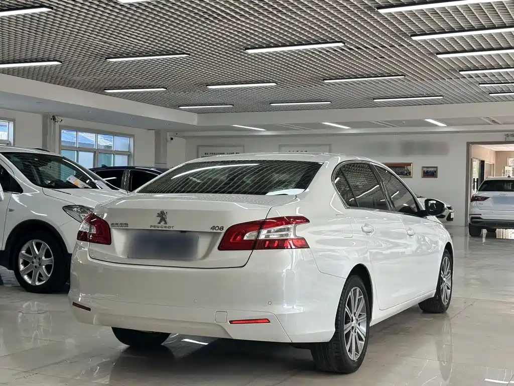 Peugeot 408 — миниатюра 25