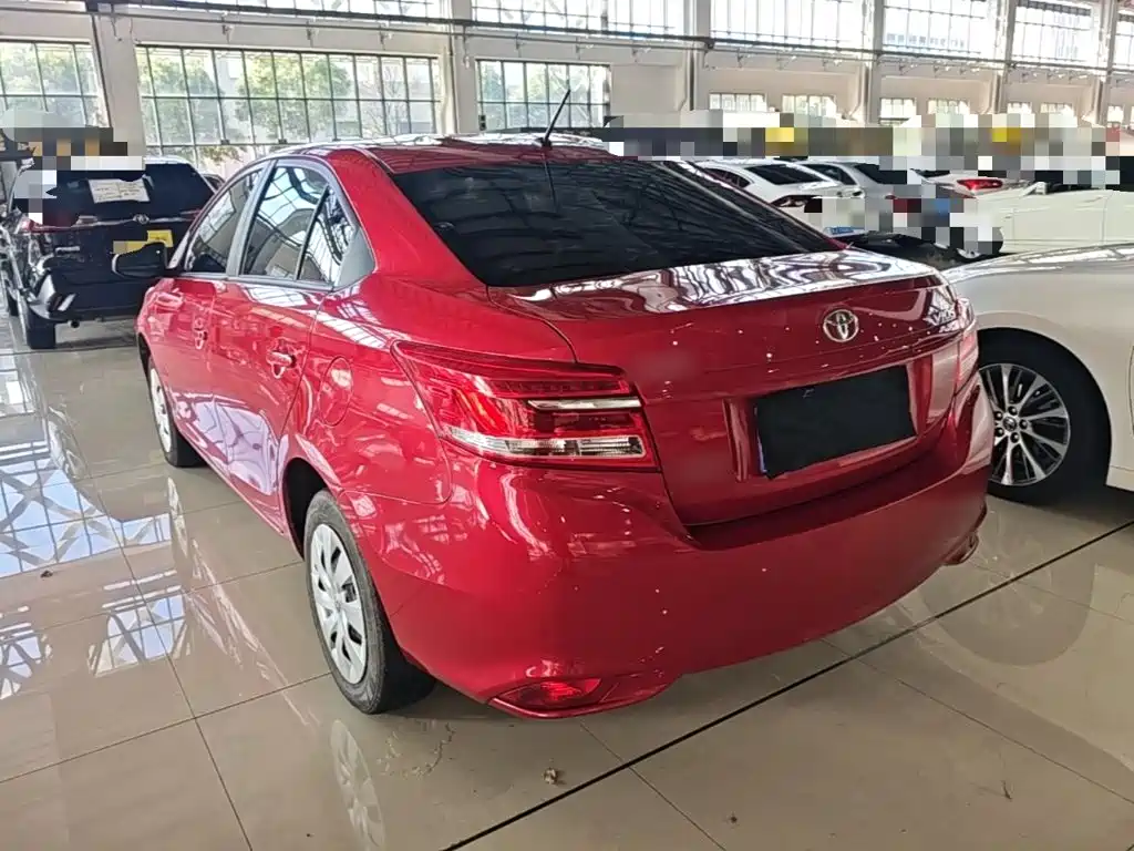Toyota Vios — миниатюра 5