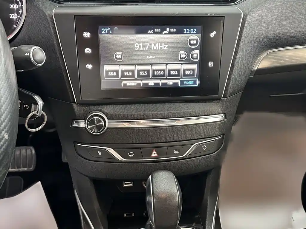 Peugeot 408 — миниатюра 6