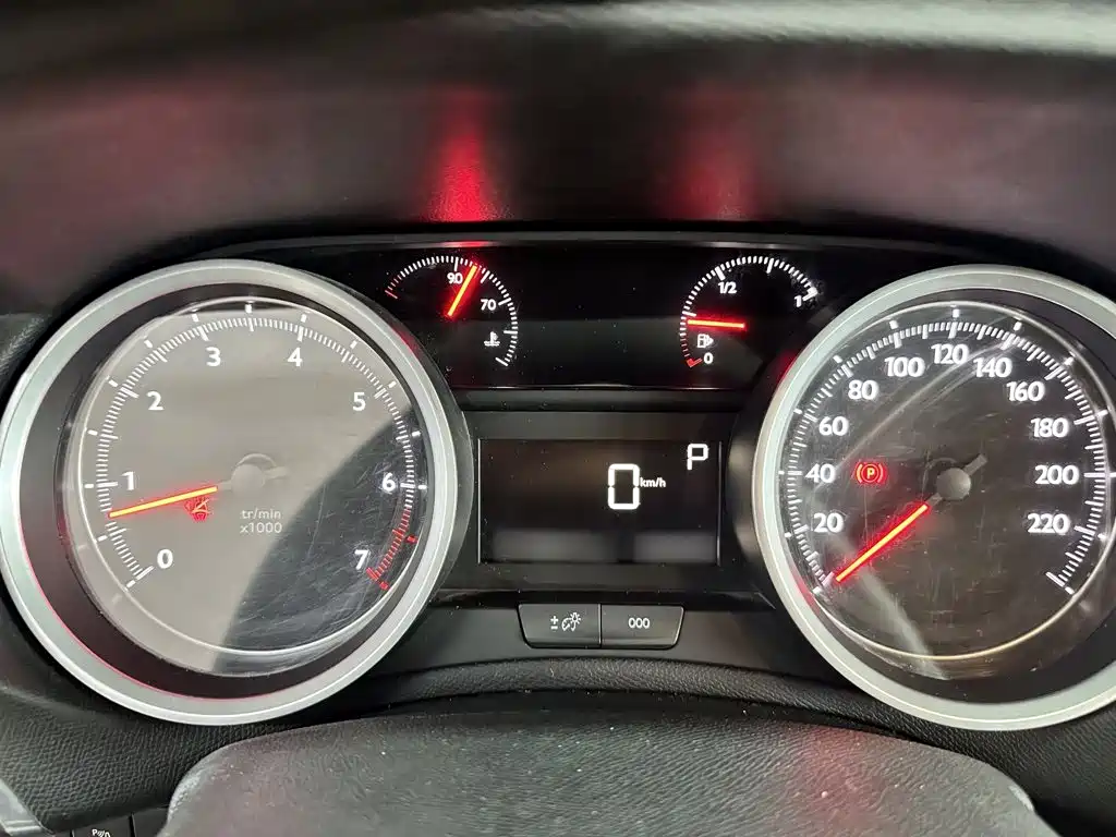 Peugeot 408 — миниатюра 4