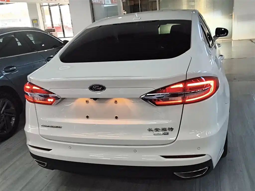 Ford Mondeo 2020 EcoBoost 200 Fashion