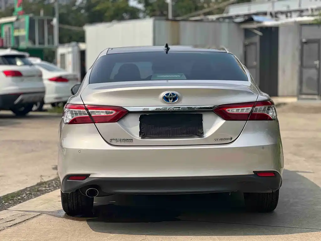 Toyota Camry — миниатюра 9