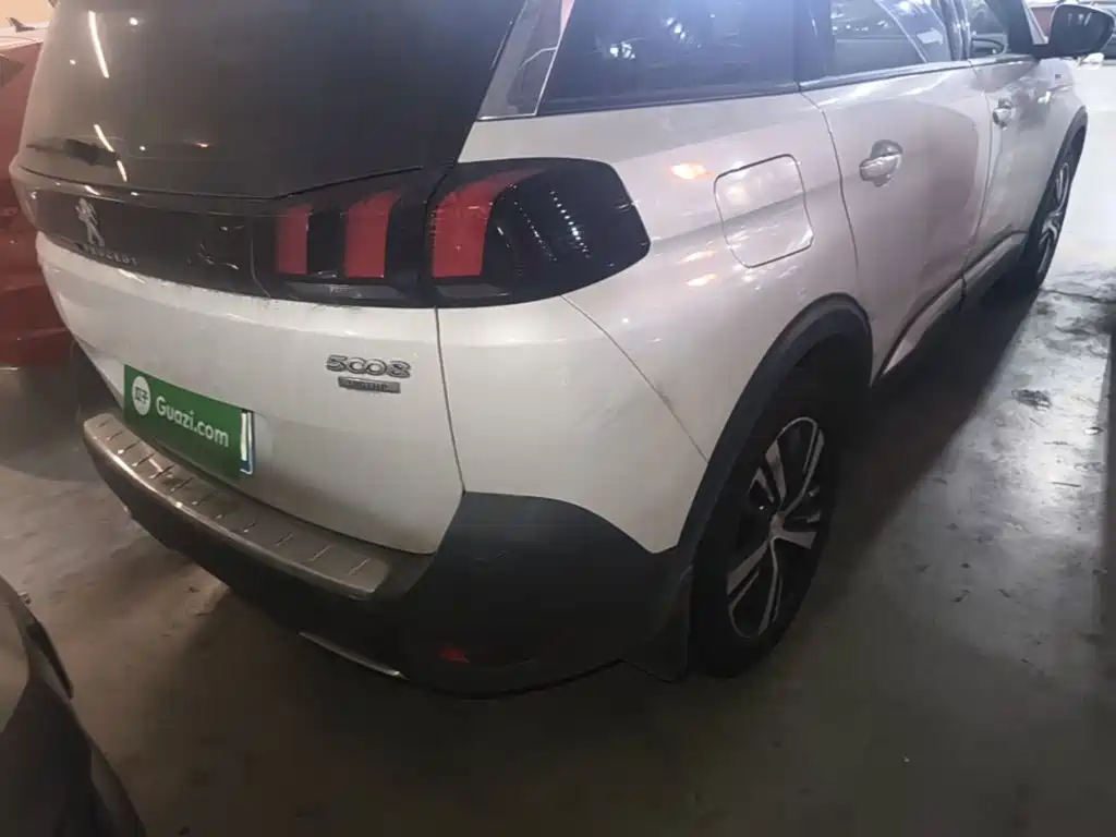 Peugeot 5008 — миниатюра 8