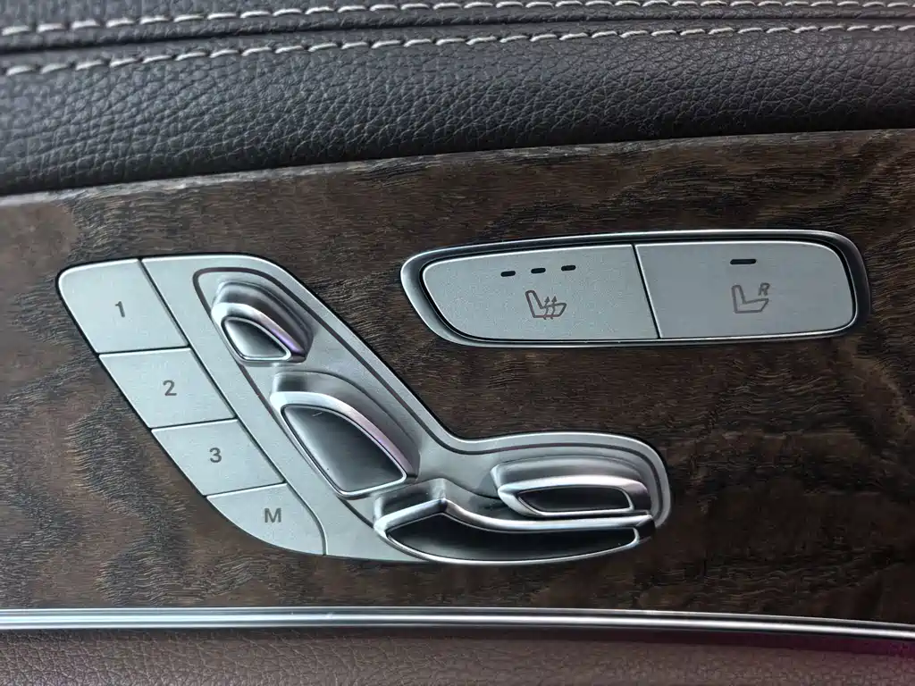 Mercedes-Benz E-Class — миниатюра 15