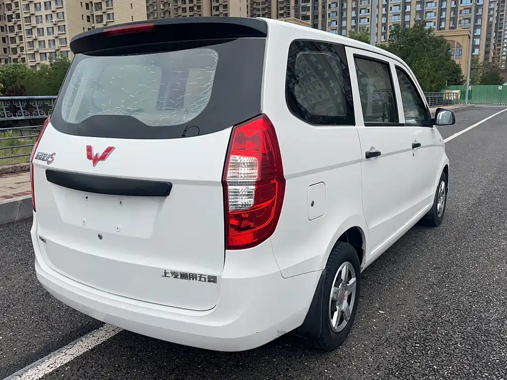 Wuling Hongguang — миниатюра 7