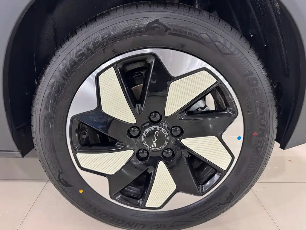 BYD Dolphin — миниатюра 15