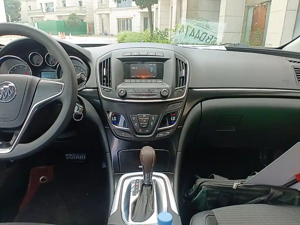 Buick Regal — миниатюра 13