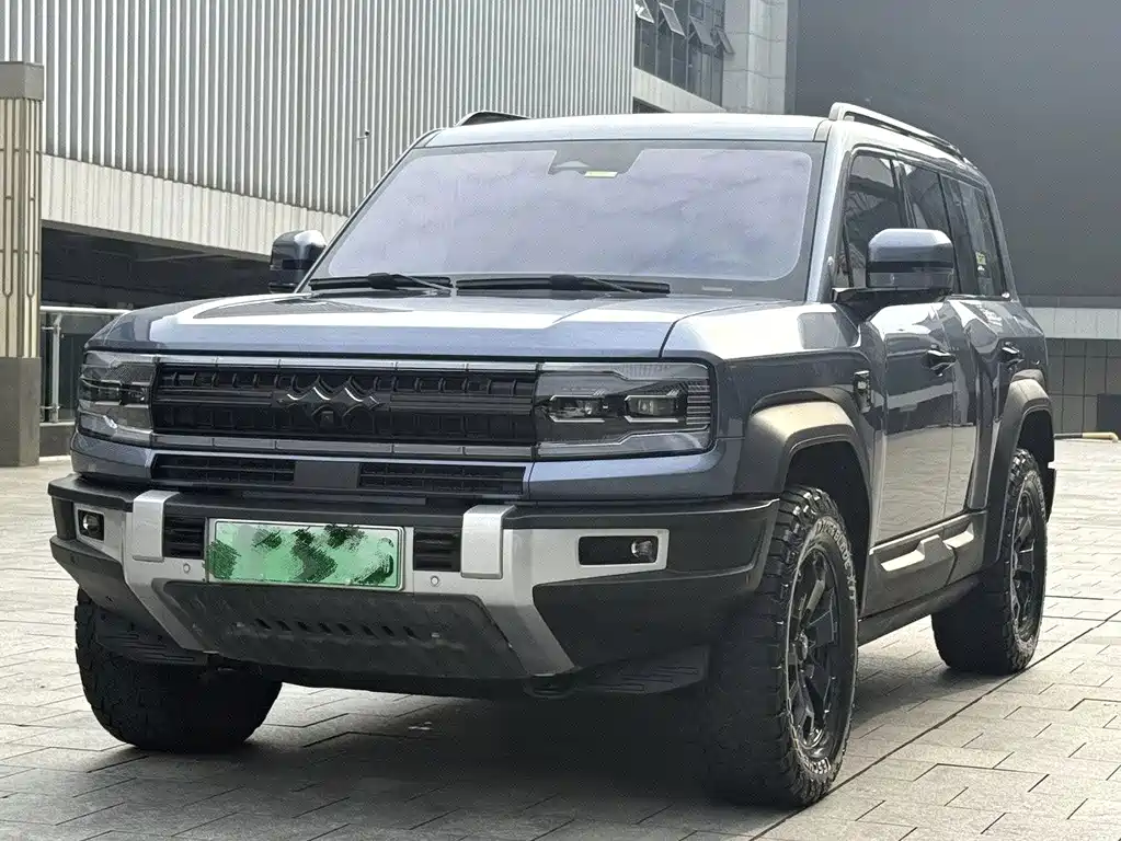 Fang Cheng Bao Leopard 5