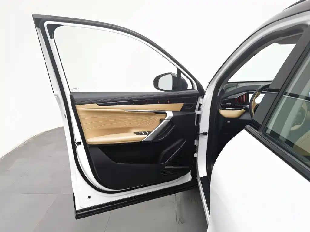 Geely Boyue L — миниатюра 8