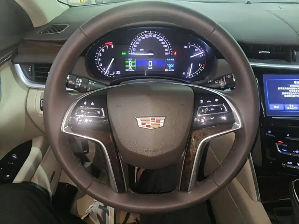 Cadillac XTS — миниатюра 11