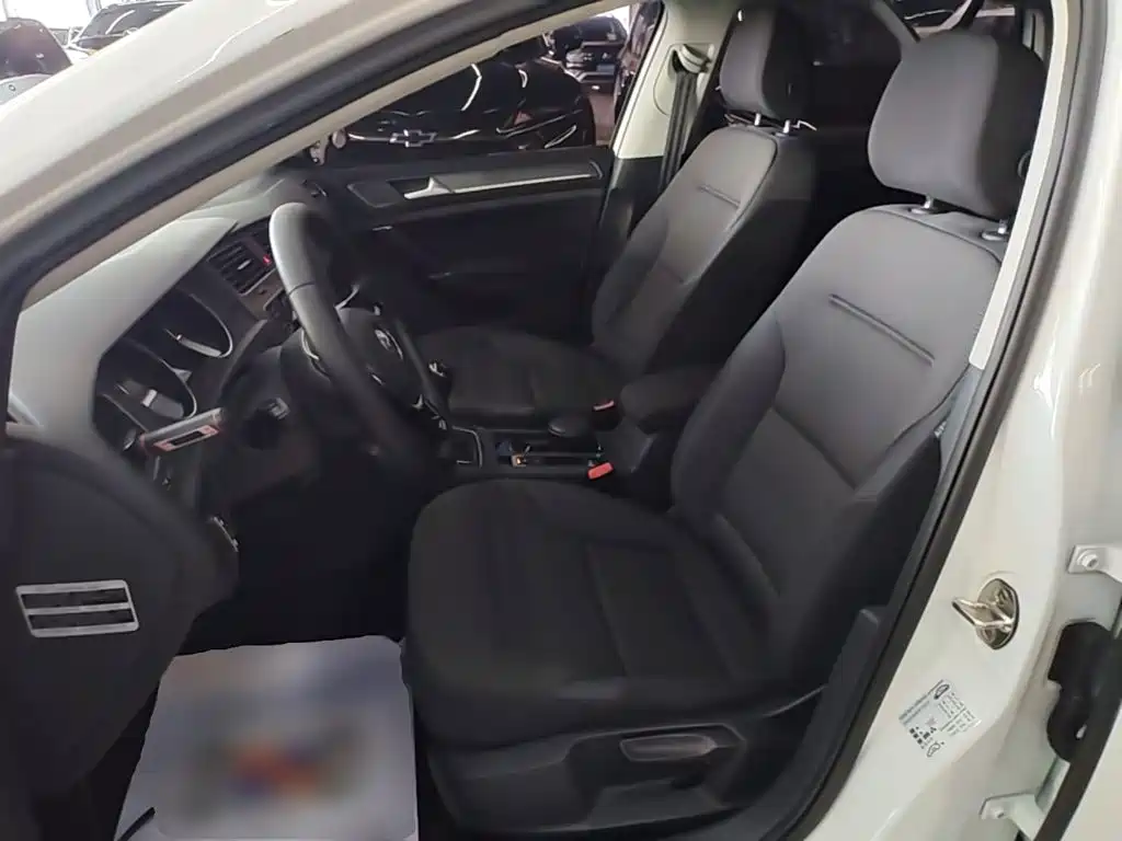 Volkswagen Golf — миниатюра 15