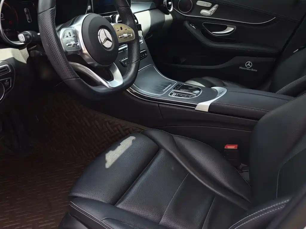 Mercedes-Benz C-Class — миниатюра 7