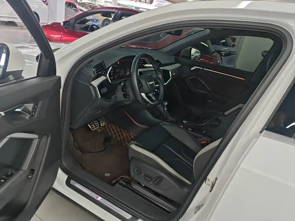 Audi Q3 — миниатюра 15